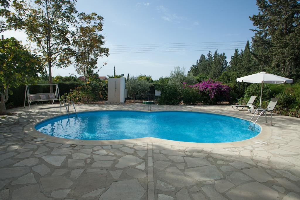 Villa Natasha Coral Bay Extérieur photo