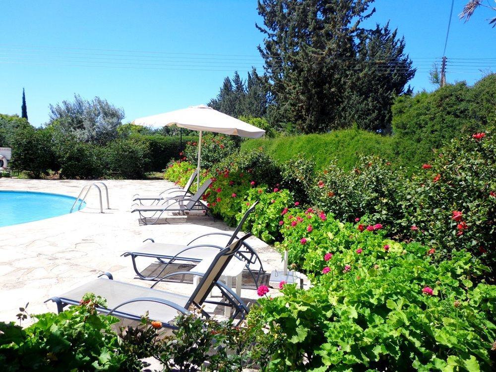 Villa Natasha Coral Bay Extérieur photo